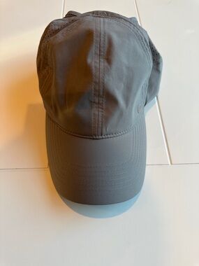 CALIA by Carrie Underwood Gray Lightweight Performance Cap